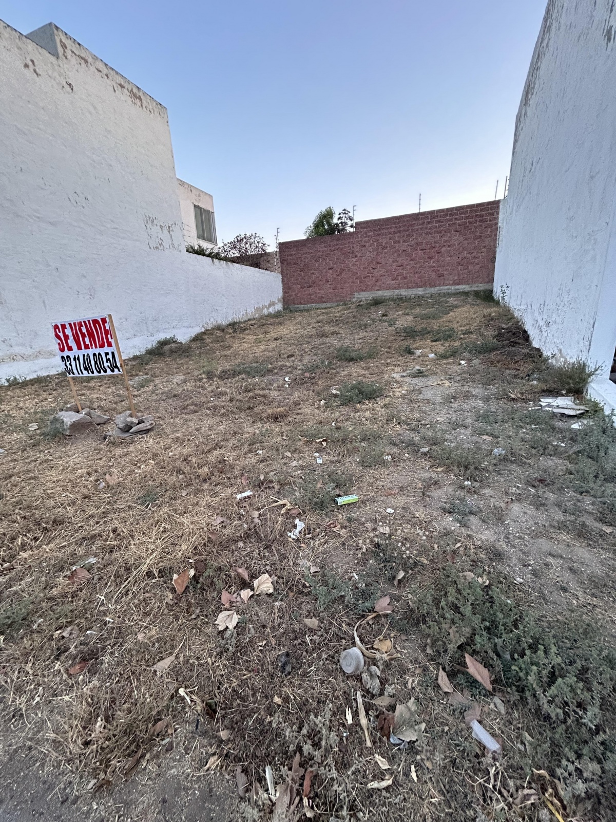https://portalterreno.com/imagenes/terrenos/0307085151_terreno_lado_derecho_cerca.jpg
