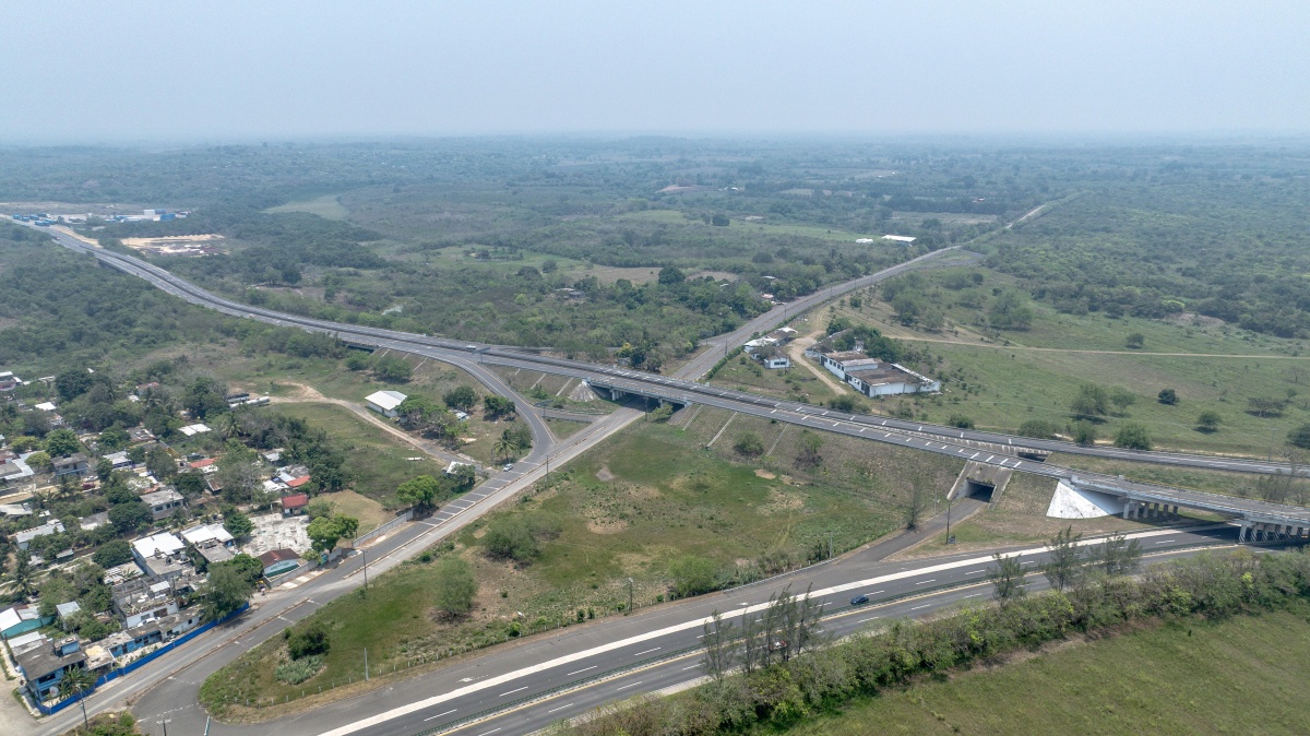 https://portalterreno.com/imagenes/terrenos/1005034557_vias_de_acceso_corredor_empresarial.jpg