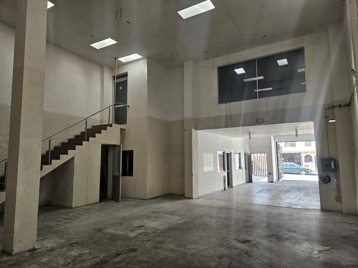 https://portalterreno.com/imagenes/terrenos/1405014436_bodega_erick_9.jpg